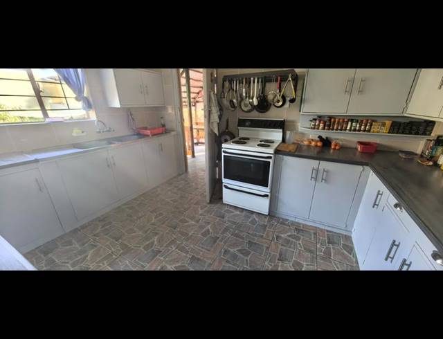 3 BEDROOM HOUSE FOR SALE IN ROODEPOORT WEST